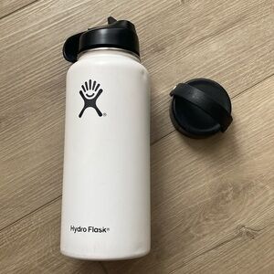 Hydro Flask - 32 oz Wide Mouth - White 2 lids included!